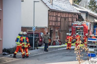 Auenwald-Unterbrueden: Starke Rauchentwicklung im Heizraum vom Seniorenzentrum loest Feuerwehreinsatz aus